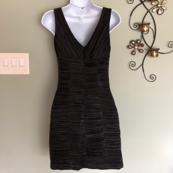 NEW Max & Cleo 2 Woven Textured Black Sheath Party Wedding Guest Cocktail Dress - Picture 5 of 8